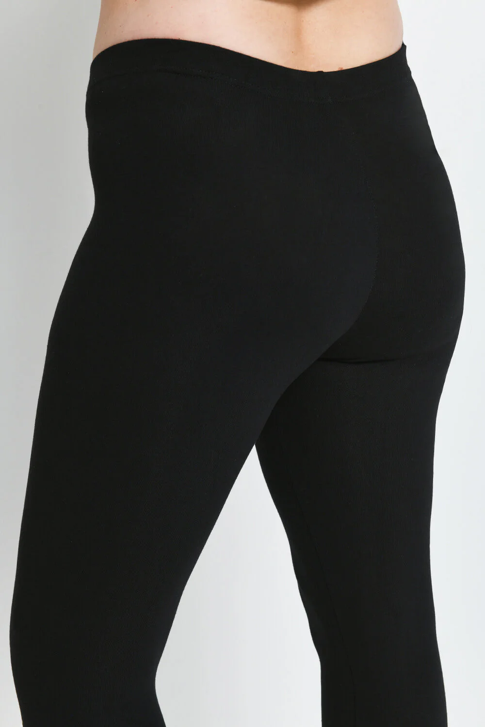 Everyday Capri Leggings - Black - Image 5
