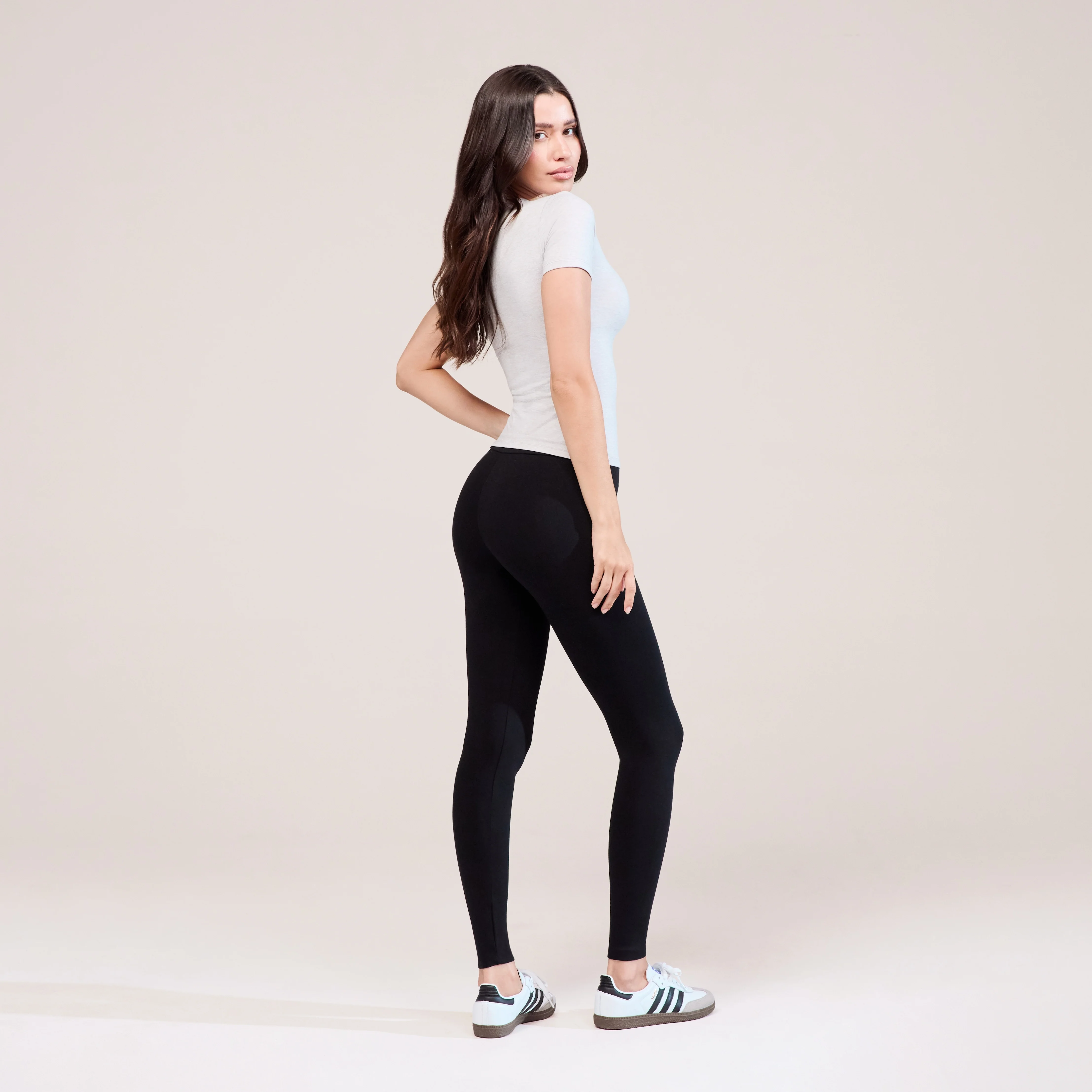 Everyday High Waisted Leggings - Black - Image 4