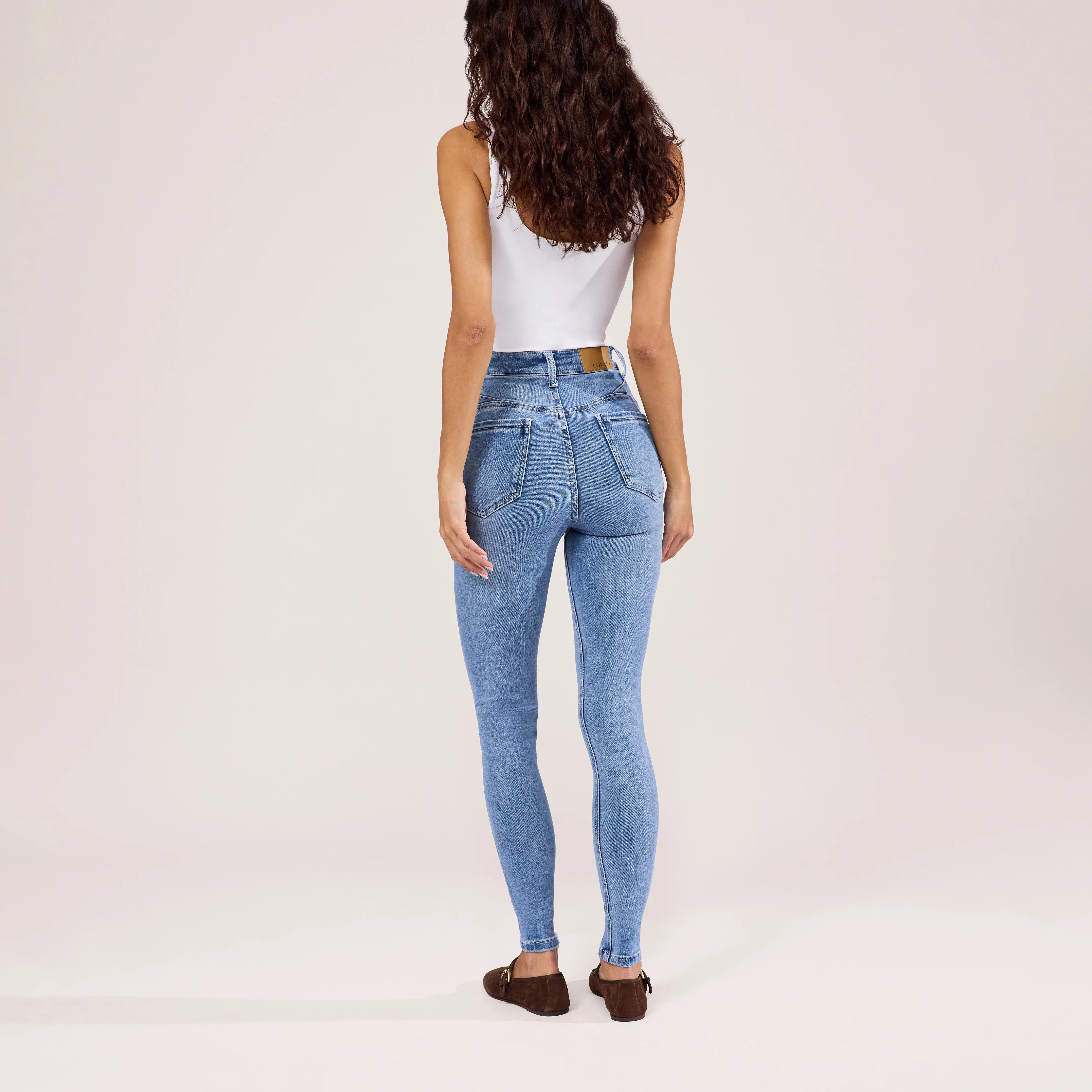 Lift & Shape Jeans - Mid Blue - Image 4